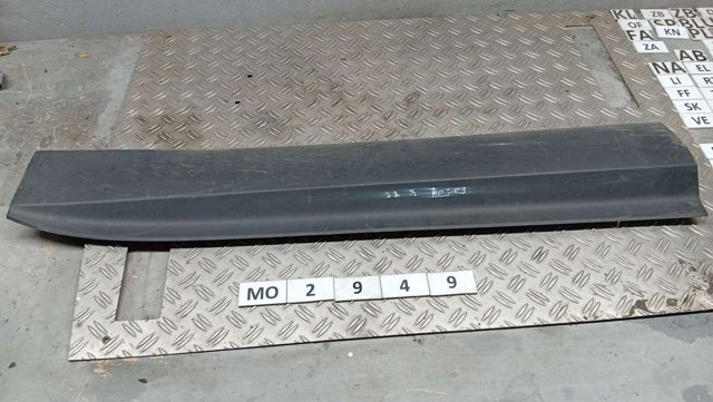 Молдинг передней правой двери 877224Z000 HYUNDAI