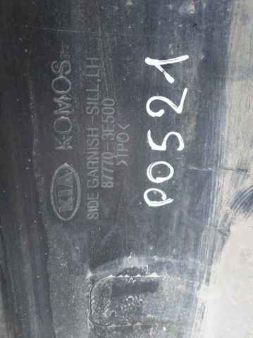 877703E500 HYUNDAI Накладка (молдинг) порога наружная левая купить в Кривой Рог