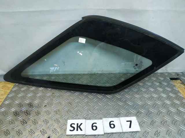 Стекло багажного отсека, левое 878103E000 HYUNDAI
