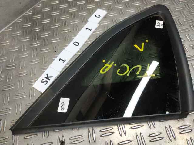 87810D3010 Стекло кузова (багажного отсека) левое купить Полтава