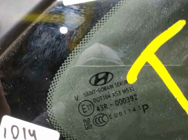 Стекло багажного отсека, правое 87820D3010 HYUNDAI