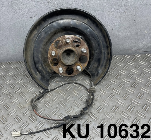 Датчик АБС (ABS) задний 8954452040 TOYOTA