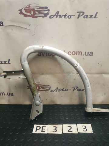 Крепление крышки багажника 8K5827302AC VAG