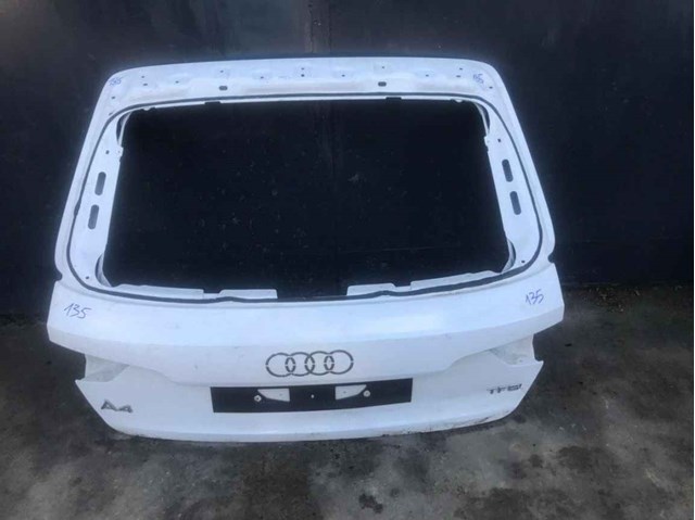 Пятая дверь 8K9827023 VAG