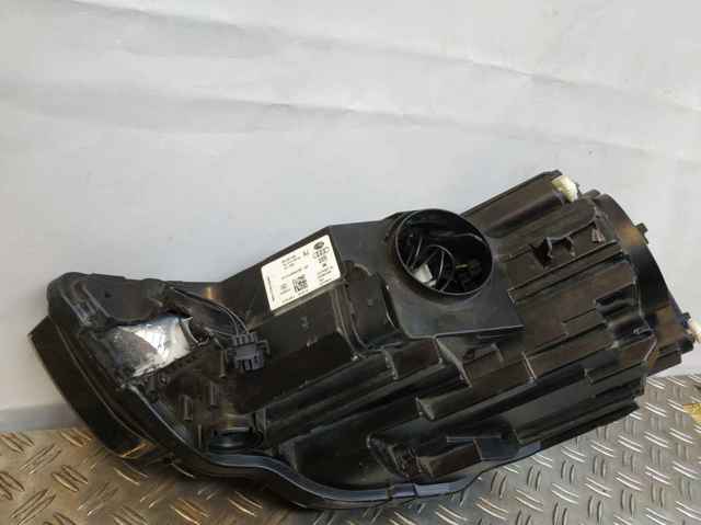 8V0941004 Фара правая купить Одесса