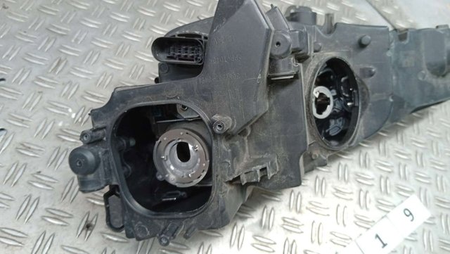 VAG 8W0941006 Правая фара в наличии Николаев