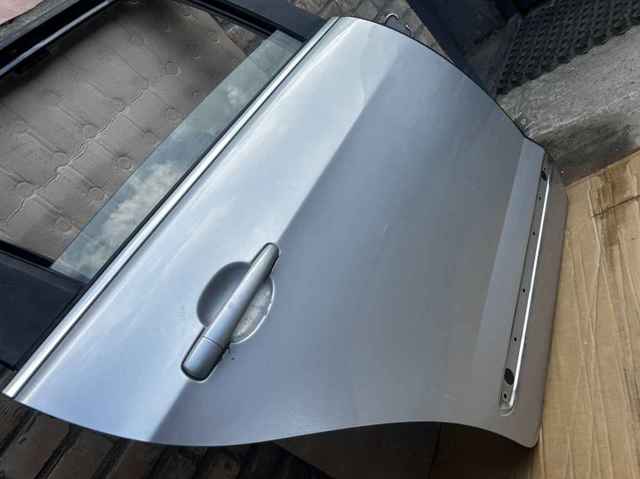 9008X9 PEUGEOT Дверь задняя правая купить в Львов