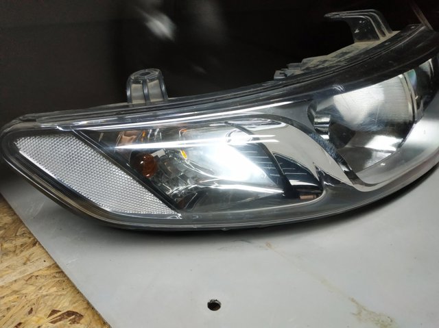 921021MXXX HYUNDAI Правая фара купить в Днепр