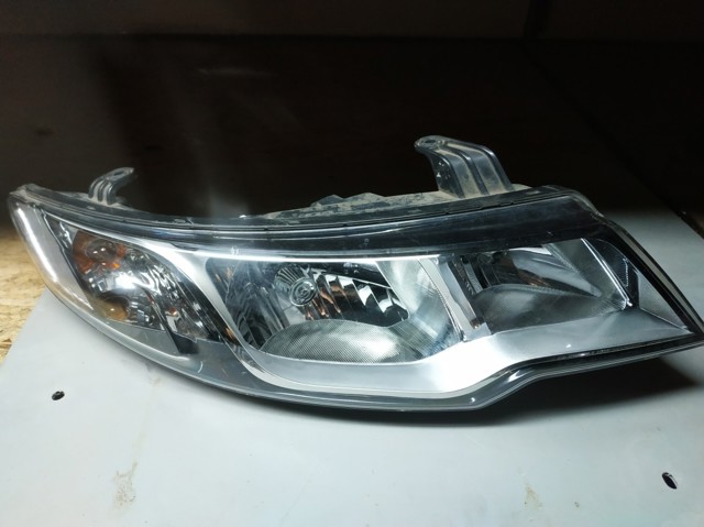 Основная фара - вставка 921021MXXX HYUNDAI