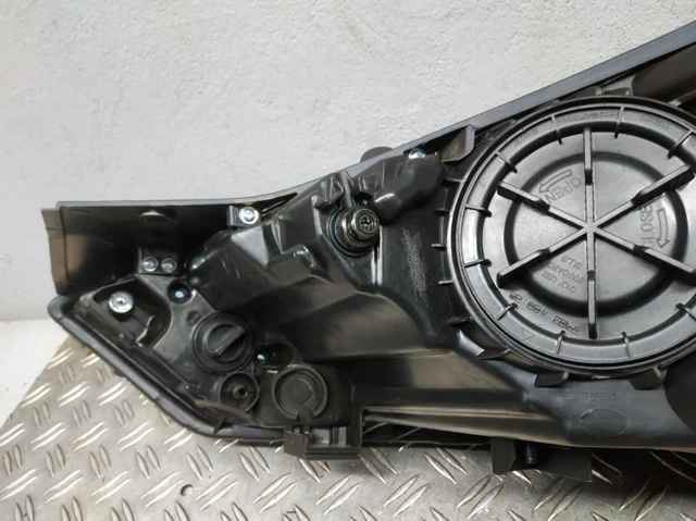 HYUNDAI 92102D3050 Фара правая в наличии Харьков