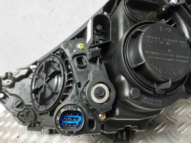 92102D3050 Правая фара купить Ирпень