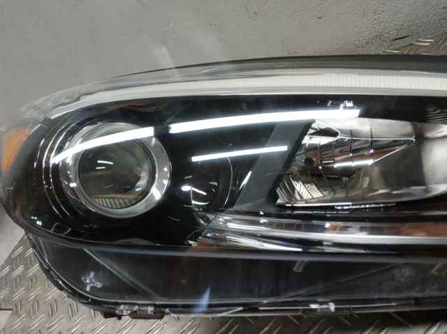 HYUNDAI 92102D3050 Фара правая в наличии Львов