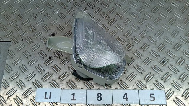 Ходовые огни, правый 92208C1550 MARKET (OEM)