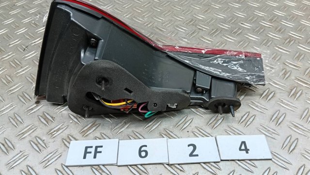 Задний левый внешний фонарь 92401C1130 MARKET (OEM)