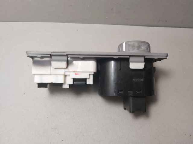HYUNDAI 932503E200CY в наличии Черкассы