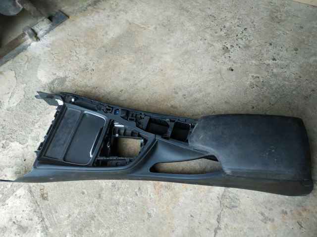 Центральная консоль торпеды 9360528 BMW