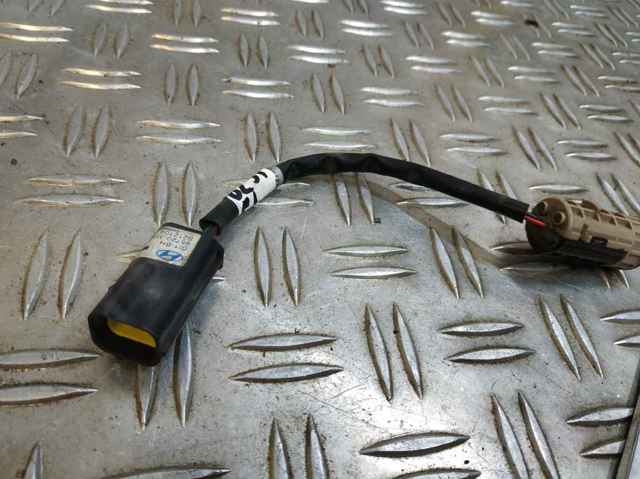 HYUNDAI 957203M000 в наличии Тернополь