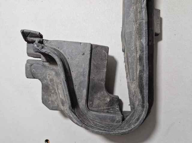 PORSCHE 95B823731A в наличии Николаев