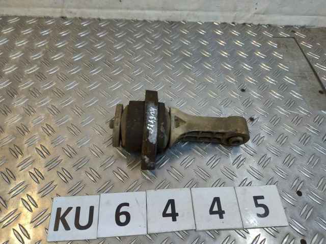 Задняя опора двигателя 96535402 GM