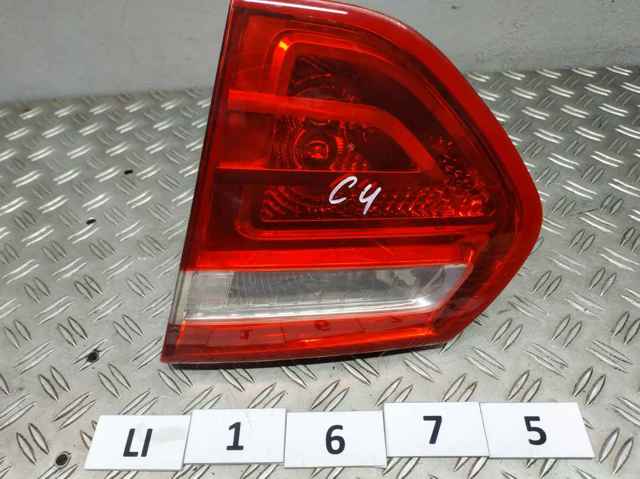 Фара задняя правая внутренняя 9653547677 PEUGEOT