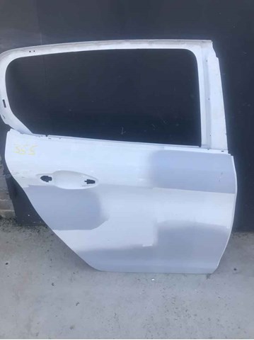 Дверь пассажирская задняя правая Peugeot 308 2
