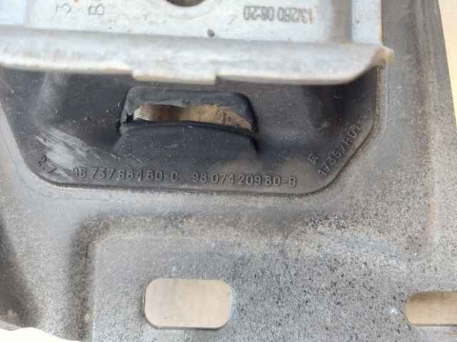 PEUGEOT 9807420980 Подушка (опора) двигателя левая верхняя в наличии Черновцы