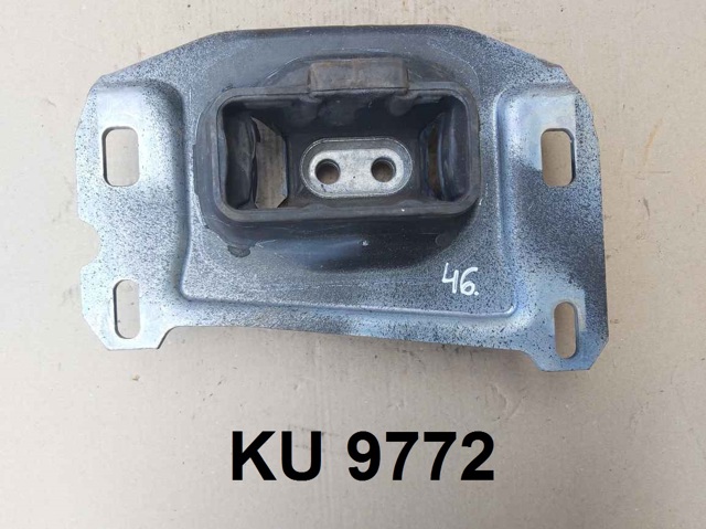 Подушка (опора) двигателя, левая верхняя 9807420980 PEUGEOT
