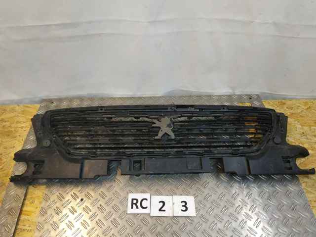 Решетка 9816027280 PEUGEOT