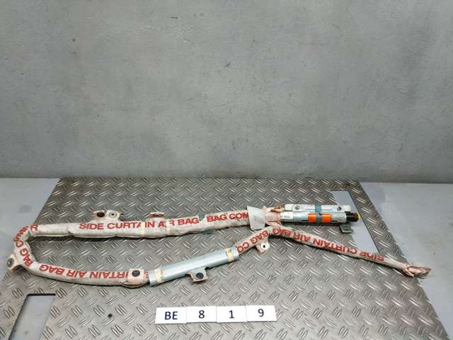 Шторка боковая правая 98251AG000 SUBARU
