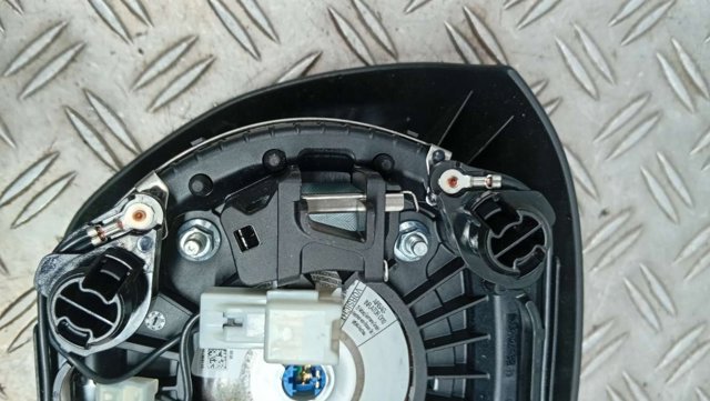 RENAULT 985705074R Подушка безопасности (AIRBAG) водительская в наличии Кривой Рог