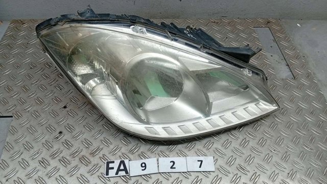 Фара правая A1698205861 MERCEDES