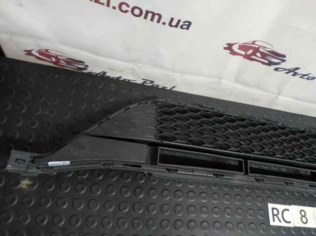 MERCEDES A1778859100 Решетка бампера в наличии Житомир