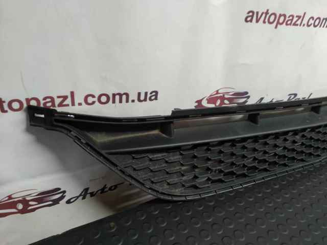 A1778859100 MERCEDES Решетка бампера переднего центральная купить в Киев
