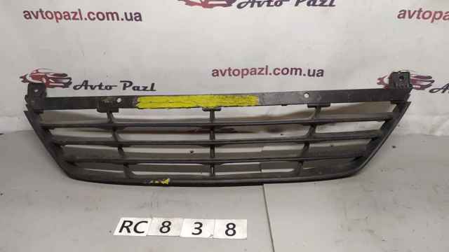 Облицовка радиатора Mercedes A