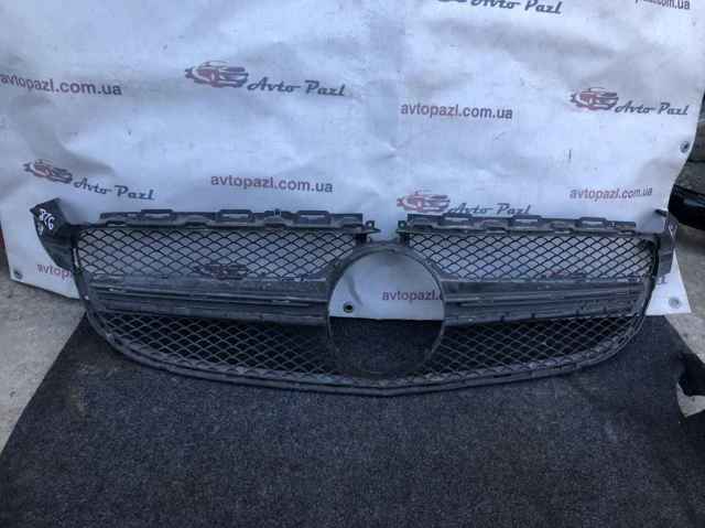 Решетка радиатора A2058880523 MERCEDES
