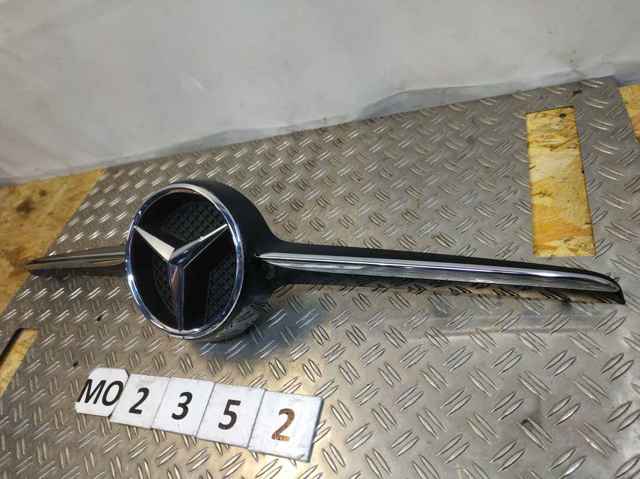 A2058880560 MERCEDES Решетка радиатора купить в Киев