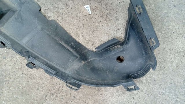 MERCEDES A2138851100 Дефлектор радиатора в наличии Чернигов