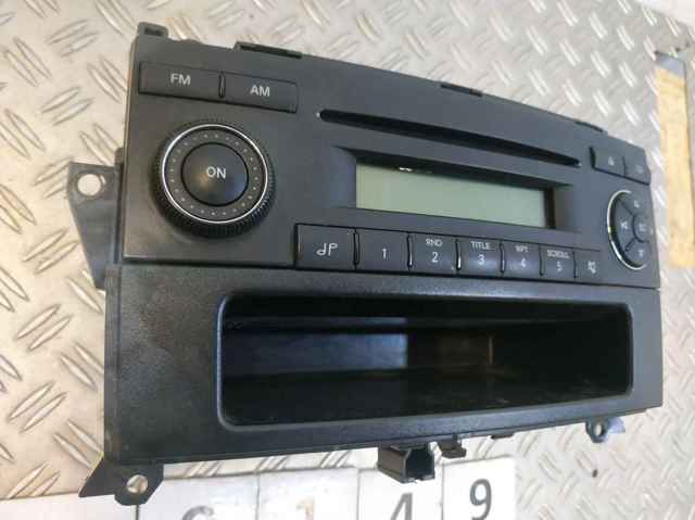 Заводская магнитола A9068200079 MERCEDES
