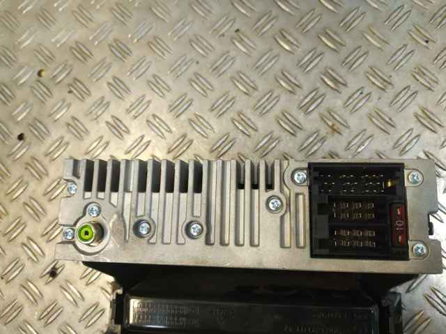 A9068200079 Магнитола (радио AM/FM) купить Ирпень