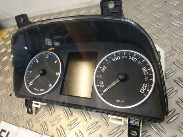 LAND ROVER AH2210849EJ Приборная доска (щиток приборов) в наличии Павлоград