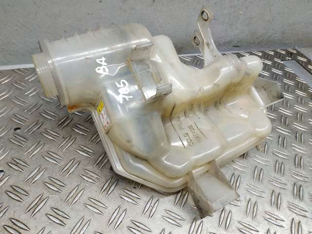 LAND ROVER AH228A080AB Бачок системы охлаждения в наличии Одесса