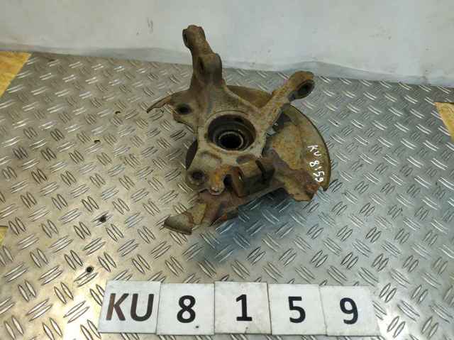 Цапфа поворотная правая AY1Z3K185A FORD