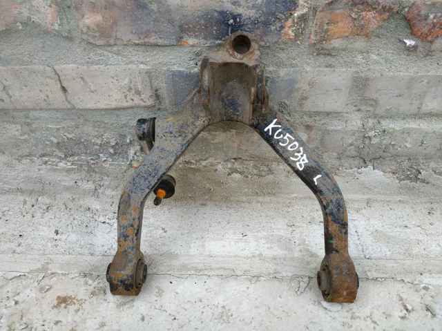 Рычаг задней подвески поперечный, левый B112919030 CHERY