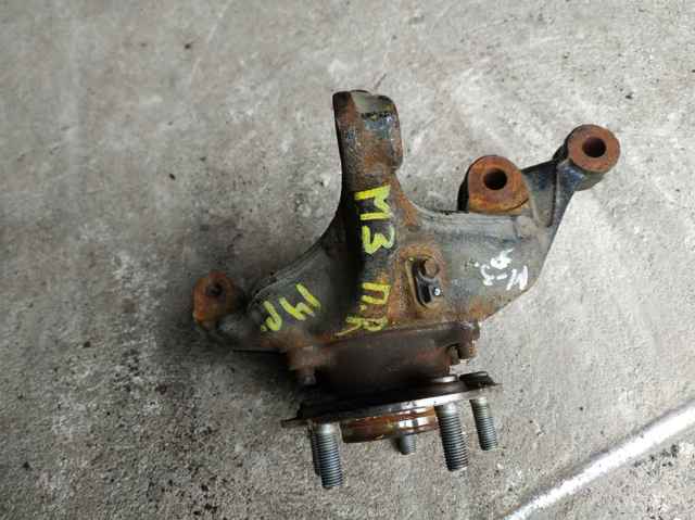 MAZDA B45A33021 Цапфа передняя правая в наличии Павлоград