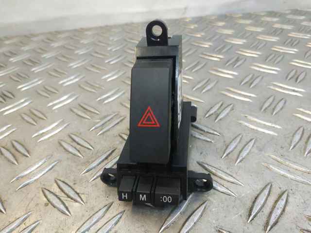 BBP3-66-4H0 Mazda Кнопка включения аварийного сигнала