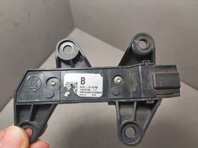 LAND ROVER BJ3214776BB в наличии Хмельницкий