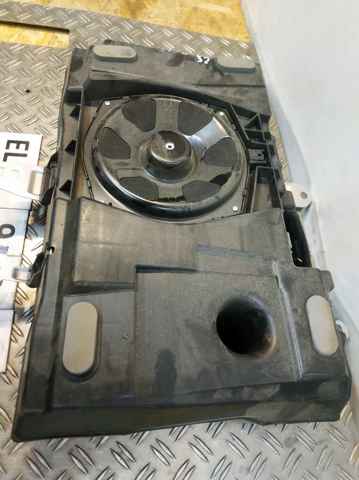 LAND ROVER BJ3218808EB в наличии Ирпень