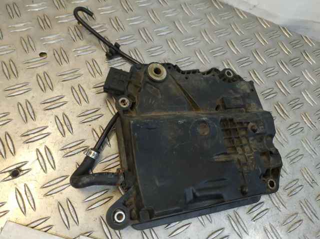 LAND ROVER BJ327E123AE в наличии Киев