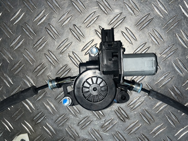 MAZDA BJS758590A в наличии Днепр