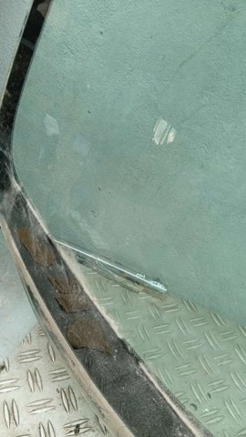 BR5K63900A MAZDA Лобовое стекло купить в Чернигов